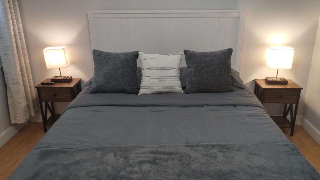 For Sale: $128,000 (1 beds, 1 baths, 418 Square Feet)