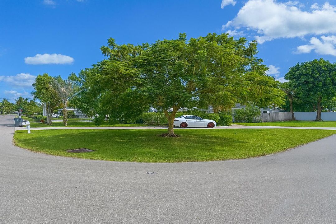 For Sale: $524,999 (3 beds, 2 baths, 1444 Square Feet)