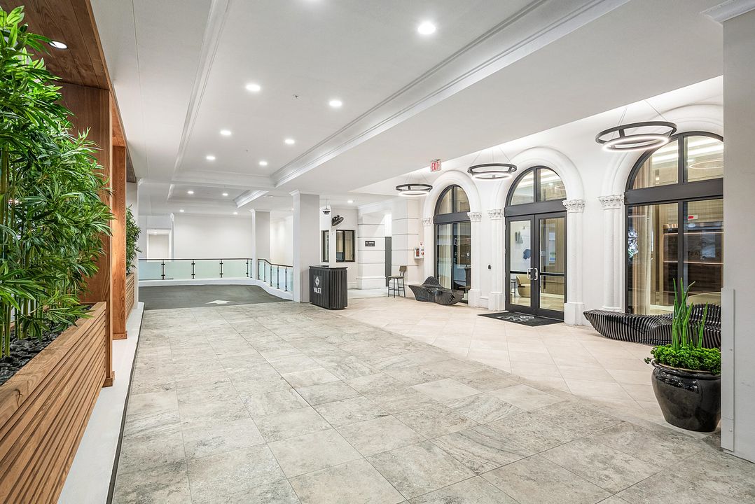 待售: $2,795,000 (2 贝兹, 2 浴室, 2265 平方英尺)