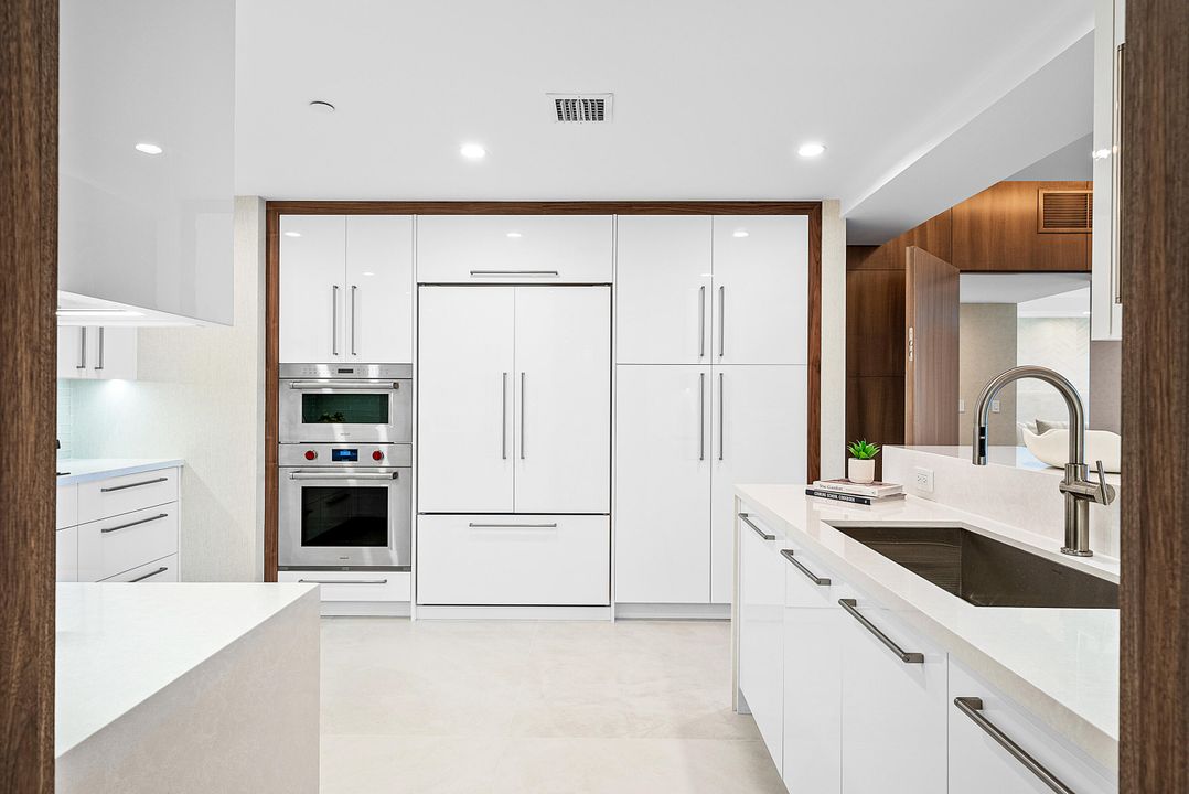 待售: $2,795,000 (2 贝兹, 2 浴室, 2265 平方英尺)