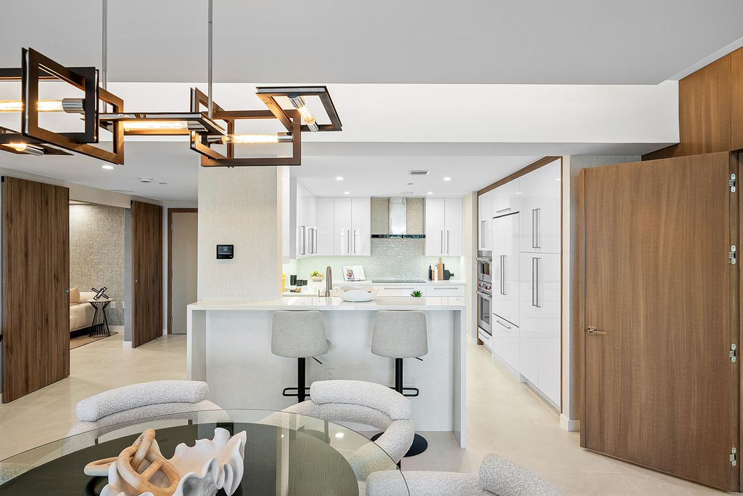 待售: $2,795,000 (2 贝兹, 2 浴室, 2265 平方英尺)