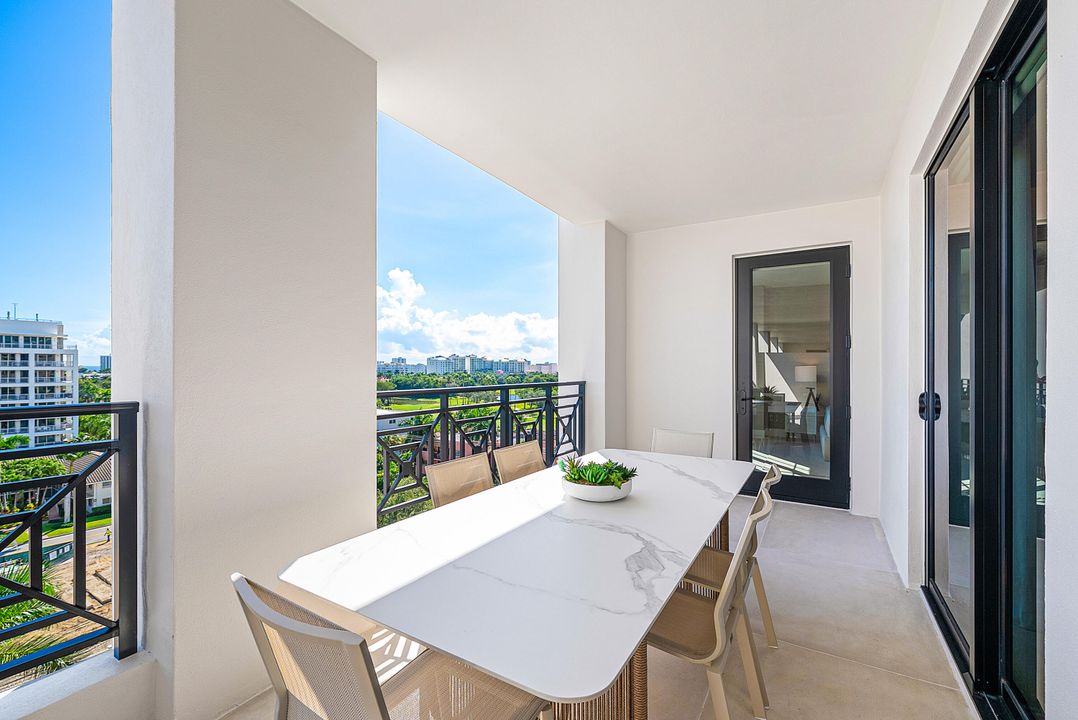 待售: $2,795,000 (2 贝兹, 2 浴室, 2265 平方英尺)