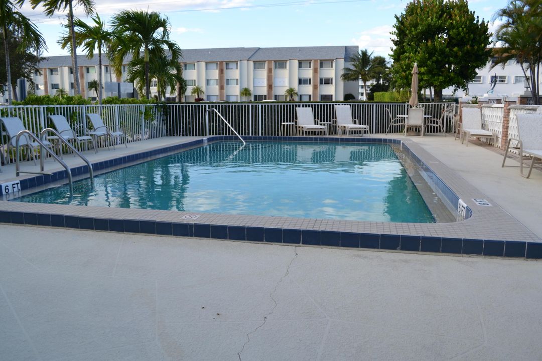 For Rent: $2,300 (2 beds, 2 baths, 1150 Square Feet)