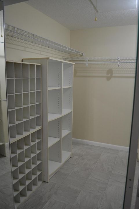 For Rent: $2,300 (2 beds, 2 baths, 1150 Square Feet)