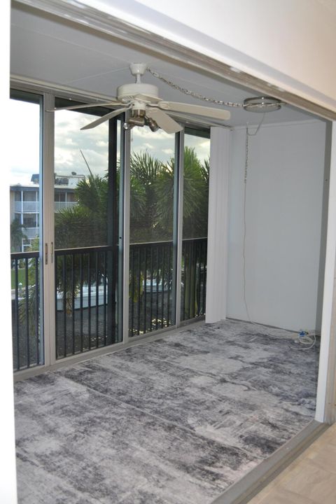 For Rent: $2,300 (2 beds, 2 baths, 1150 Square Feet)