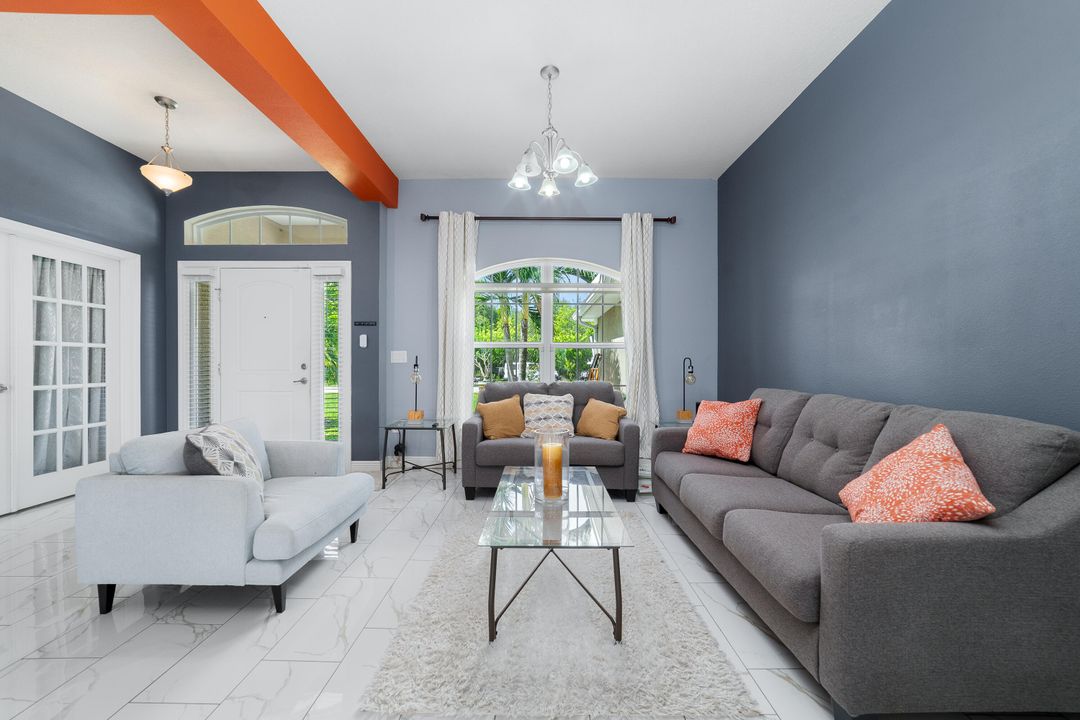 For Sale: $600,000 (4 beds, 3 baths, 2307 Square Feet)