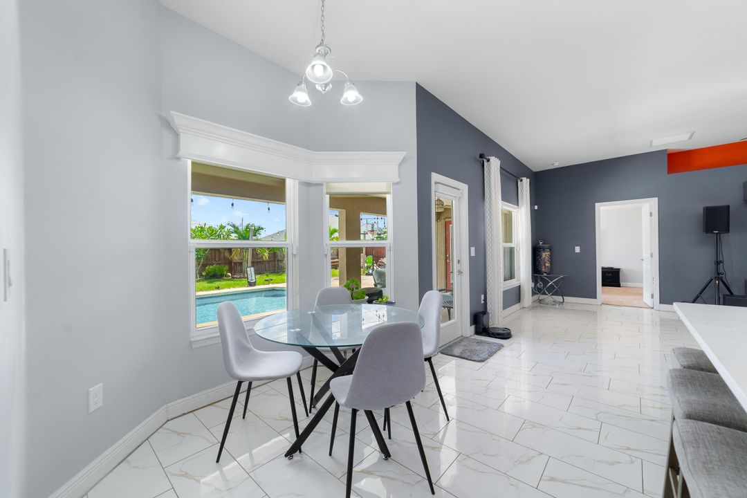 For Sale: $600,000 (4 beds, 3 baths, 2307 Square Feet)