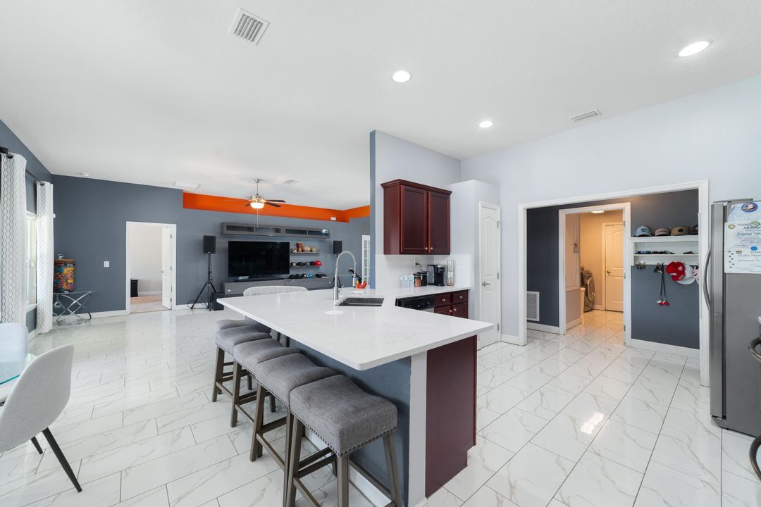 For Sale: $600,000 (4 beds, 3 baths, 2307 Square Feet)