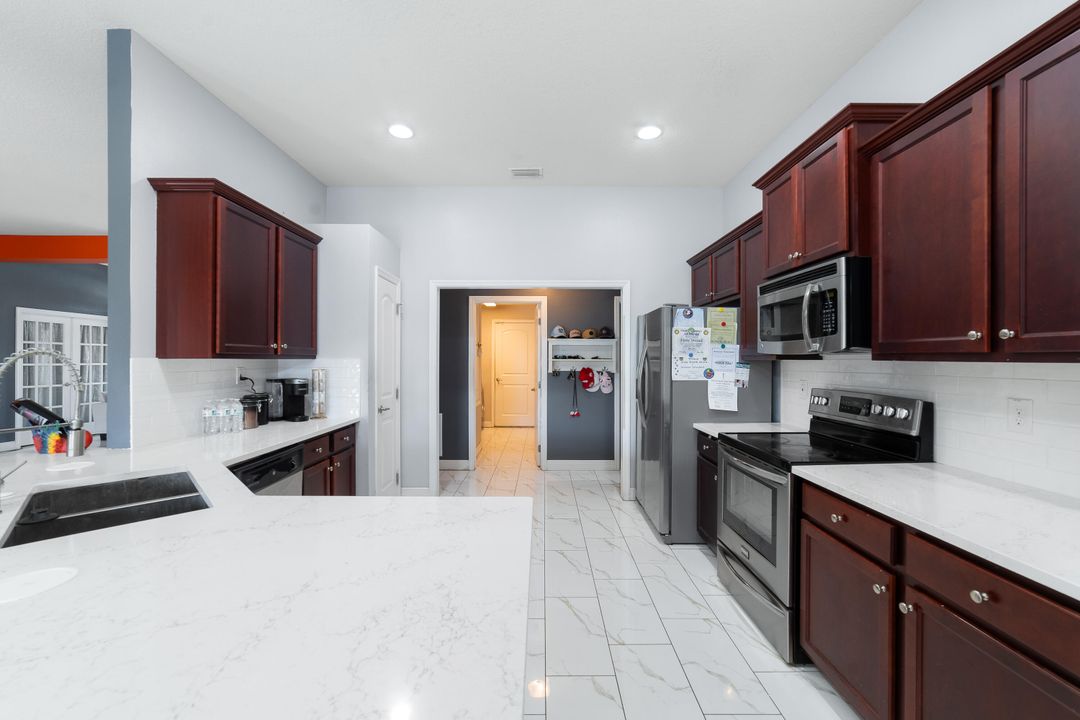 For Sale: $600,000 (4 beds, 3 baths, 2307 Square Feet)