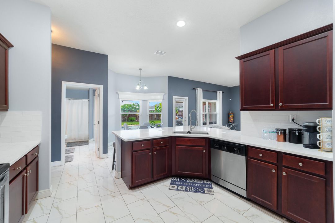 For Sale: $600,000 (4 beds, 3 baths, 2307 Square Feet)