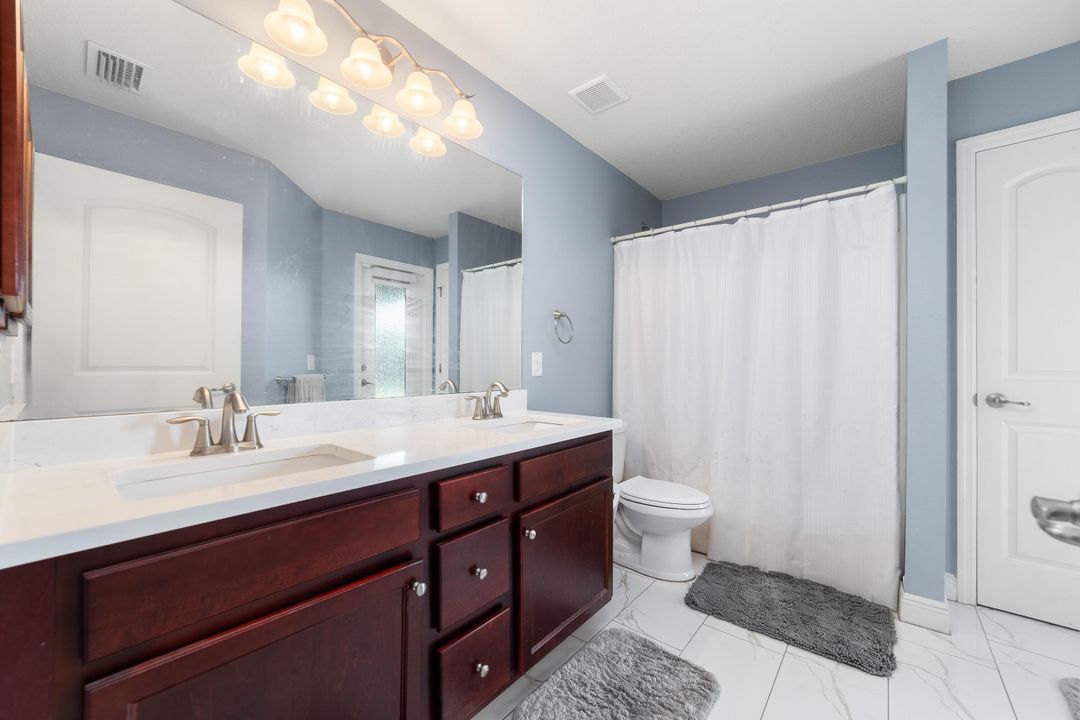 For Sale: $600,000 (4 beds, 3 baths, 2307 Square Feet)