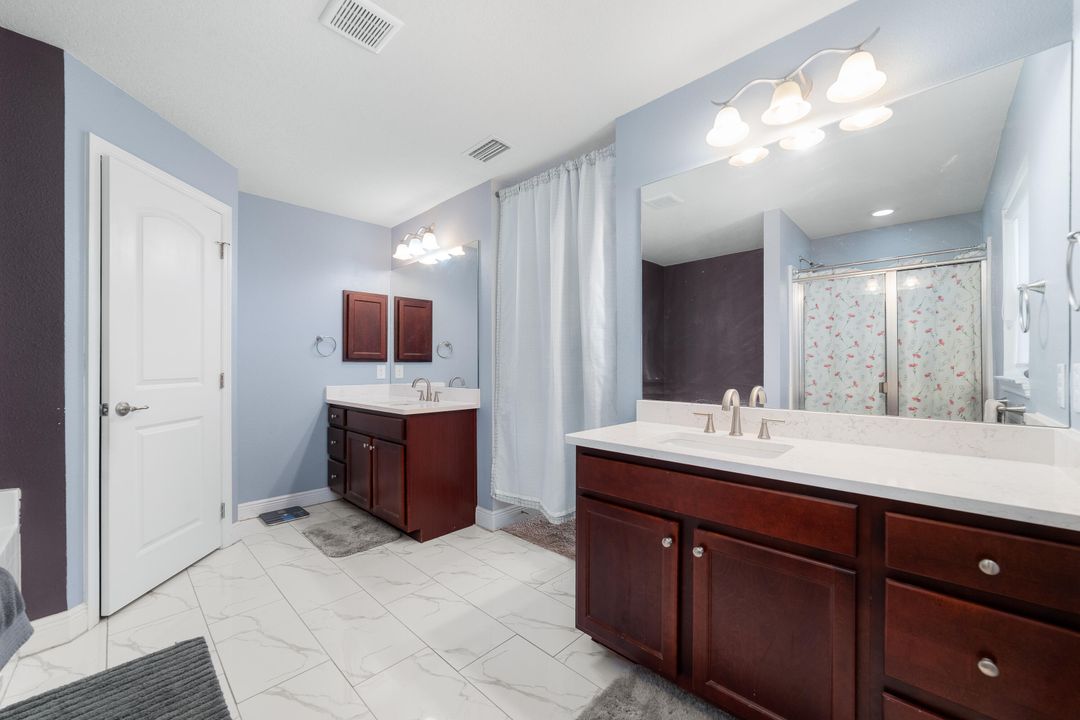 For Sale: $600,000 (4 beds, 3 baths, 2307 Square Feet)