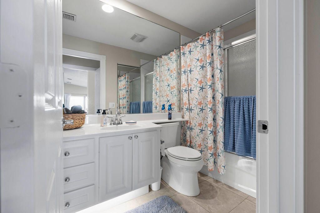 For Sale: $309,000 (2 beds, 2 baths, 1526 Square Feet)