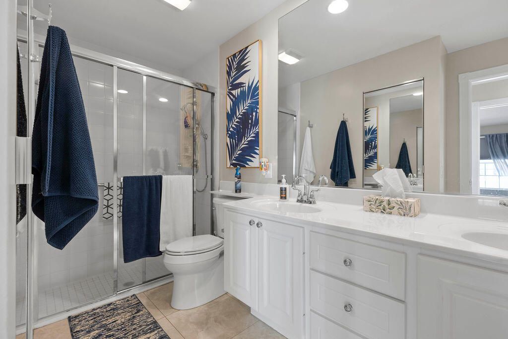 For Sale: $309,000 (2 beds, 2 baths, 1526 Square Feet)