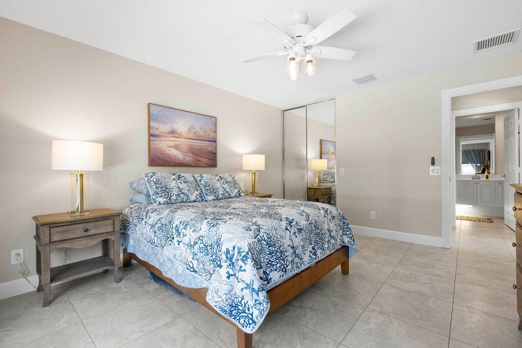 For Sale: $309,000 (2 beds, 2 baths, 1526 Square Feet)