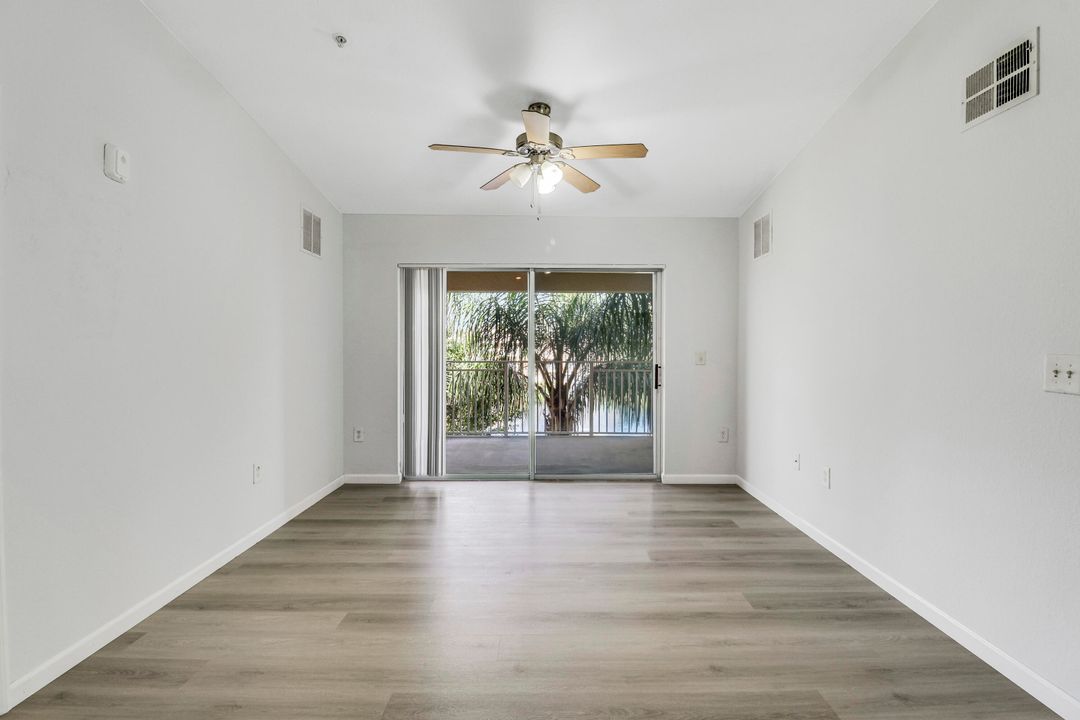 For Rent: $1,850 (2 beds, 2 baths, 1033 Square Feet)