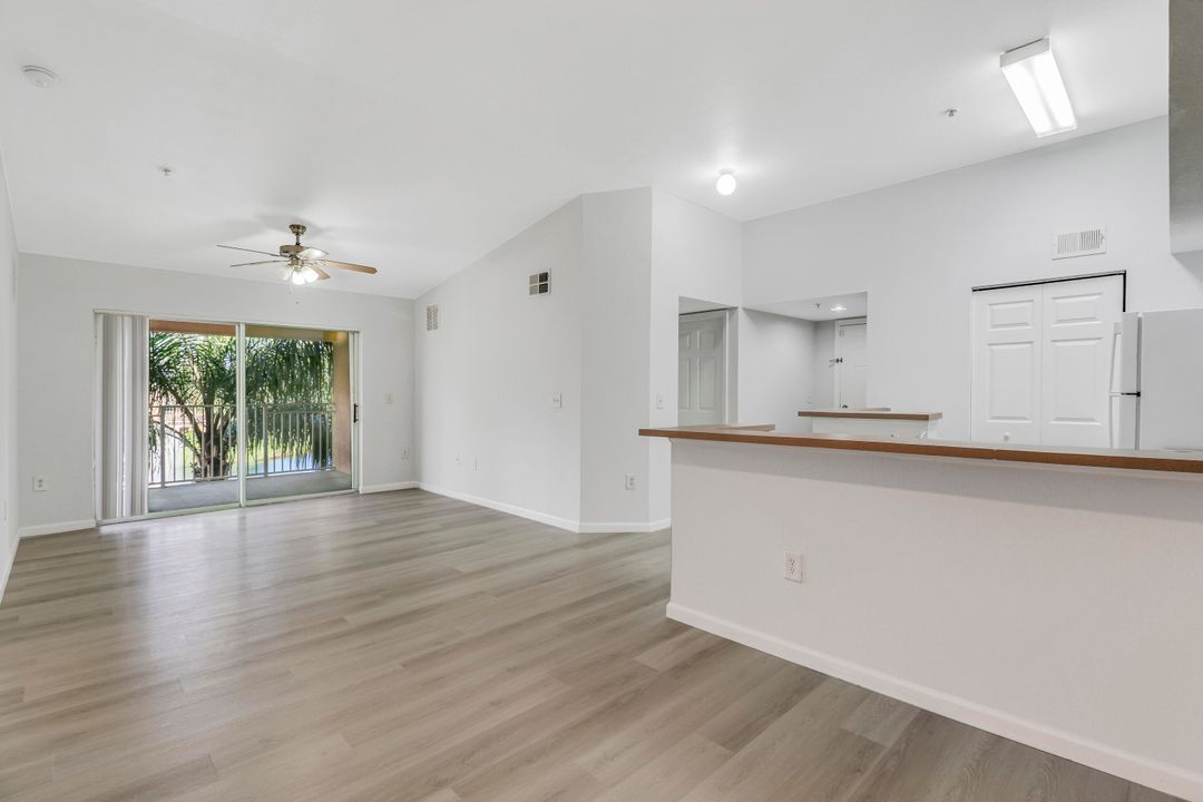 For Rent: $1,850 (2 beds, 2 baths, 1033 Square Feet)