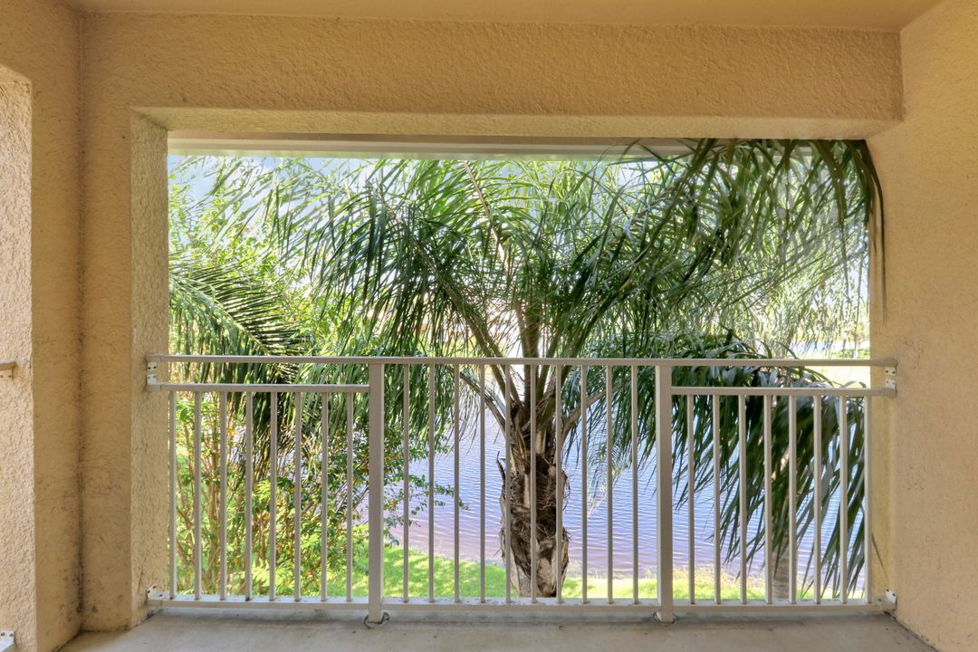 For Rent: $1,850 (2 beds, 2 baths, 1033 Square Feet)