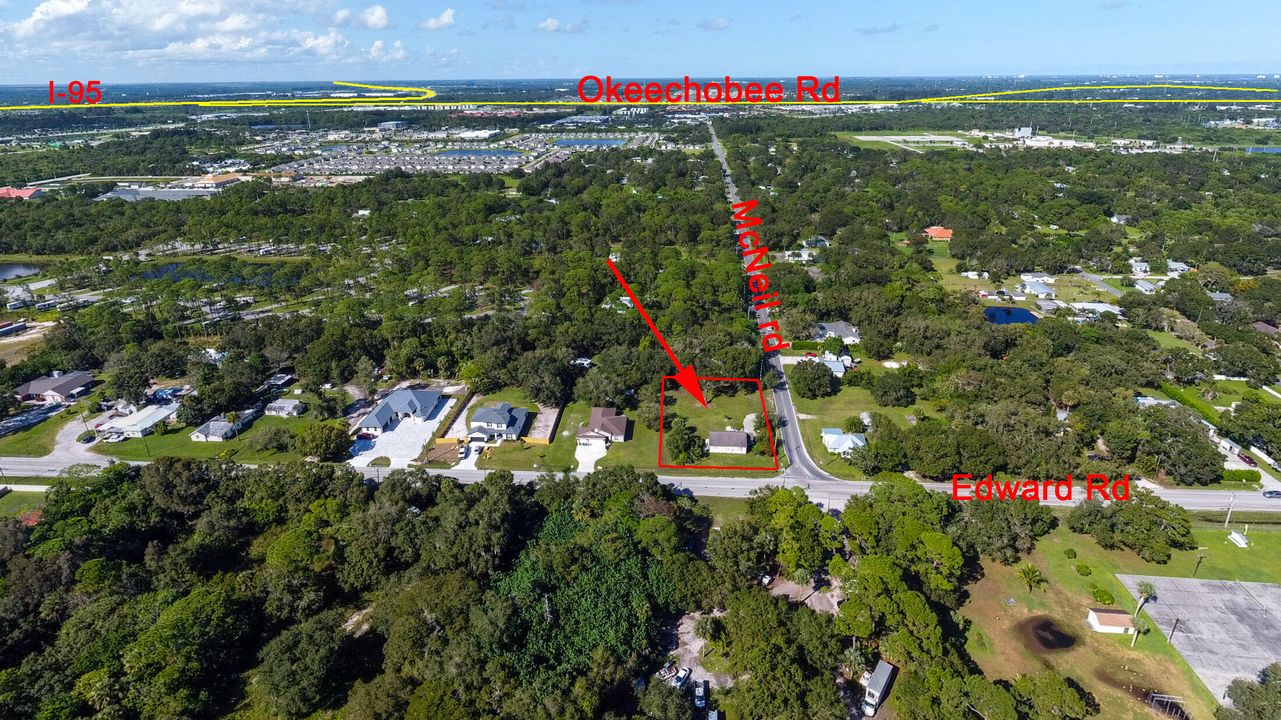 For Sale: $245,000 (2 beds, 1 baths, 1140 Square Feet)