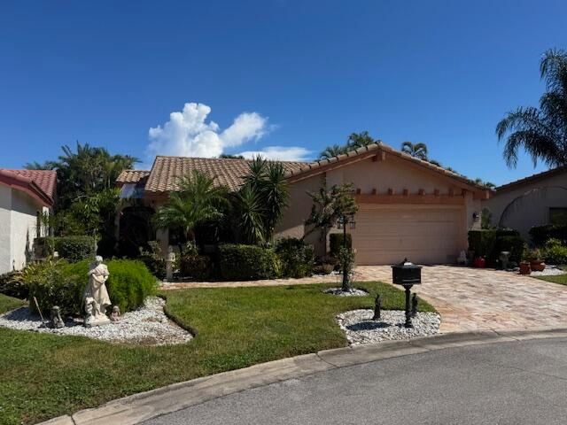 Recently Rented: $4,000 (2 beds, 2 baths, 1468 Square Feet)