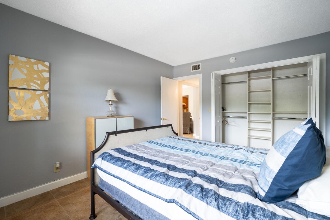 For Rent: $1,700 (2 beds, 1 baths, 842 Square Feet)