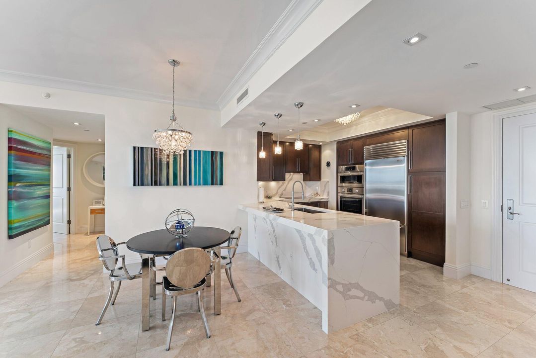 В аренду: $20,000 (2 спален, 2 ванн, 1920 Квадратных фут)