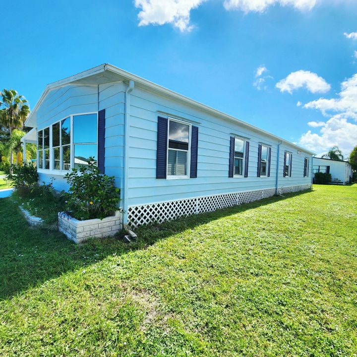 For Sale: $45,000 (2 beds, 2 baths, 1564 Square Feet)