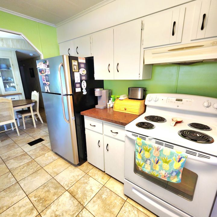 For Sale: $45,000 (2 beds, 2 baths, 1564 Square Feet)