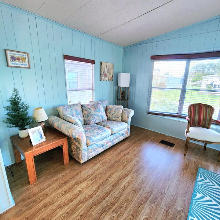 For Sale: $45,000 (2 beds, 2 baths, 1564 Square Feet)