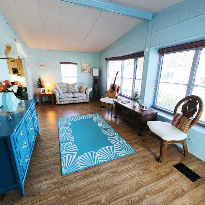 For Sale: $45,000 (2 beds, 2 baths, 1564 Square Feet)