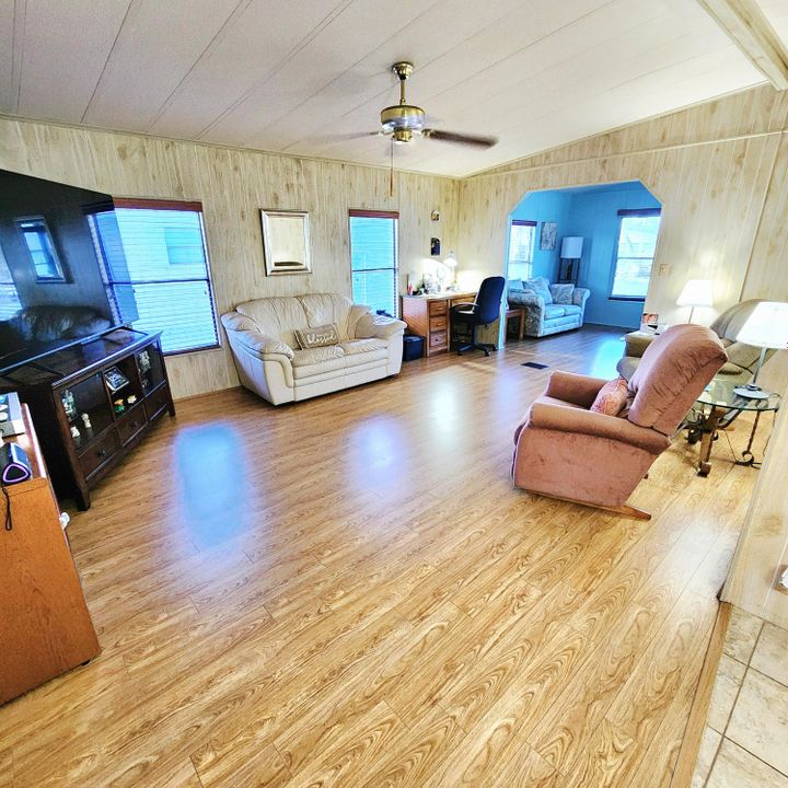 For Sale: $45,000 (2 beds, 2 baths, 1564 Square Feet)