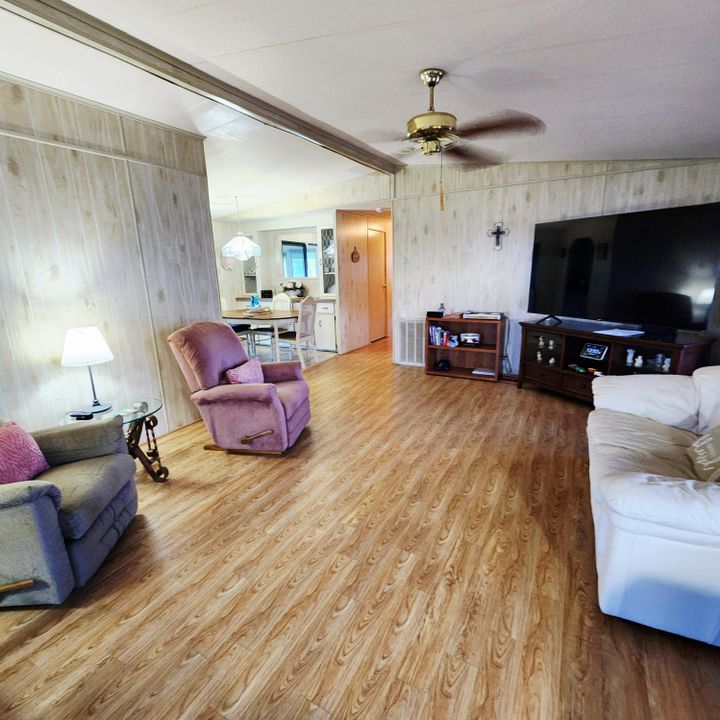 For Sale: $45,000 (2 beds, 2 baths, 1564 Square Feet)