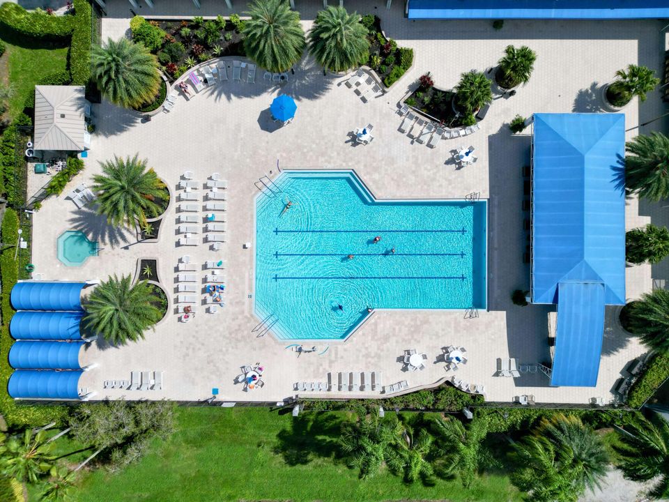 For Sale: $448,900 (3 beds, 2 baths, 2073 Square Feet)