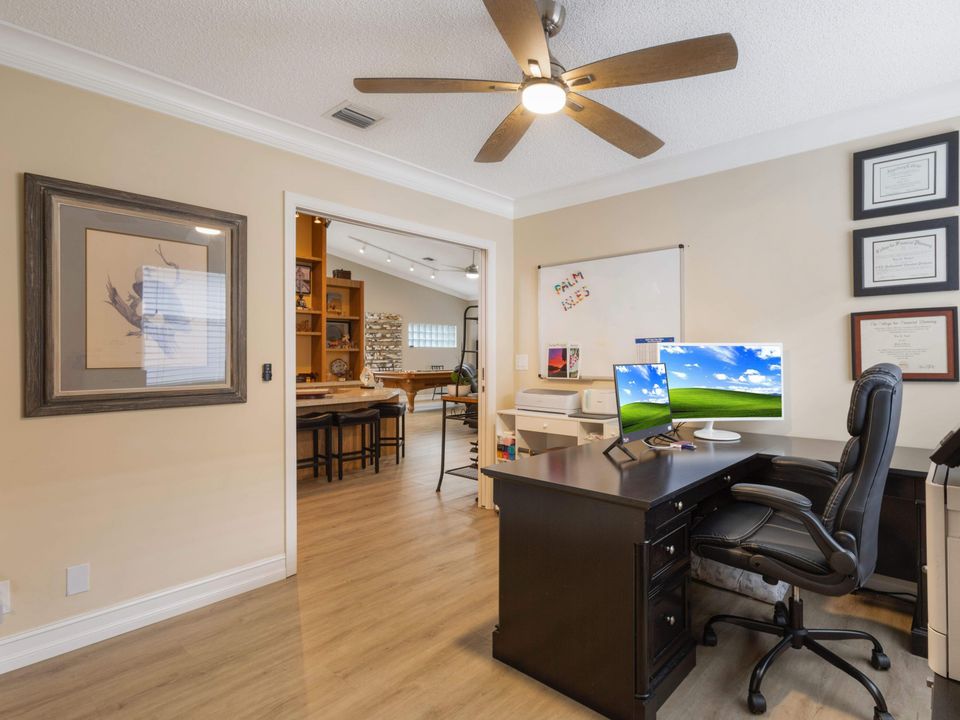 For Sale: $448,900 (3 beds, 2 baths, 2073 Square Feet)