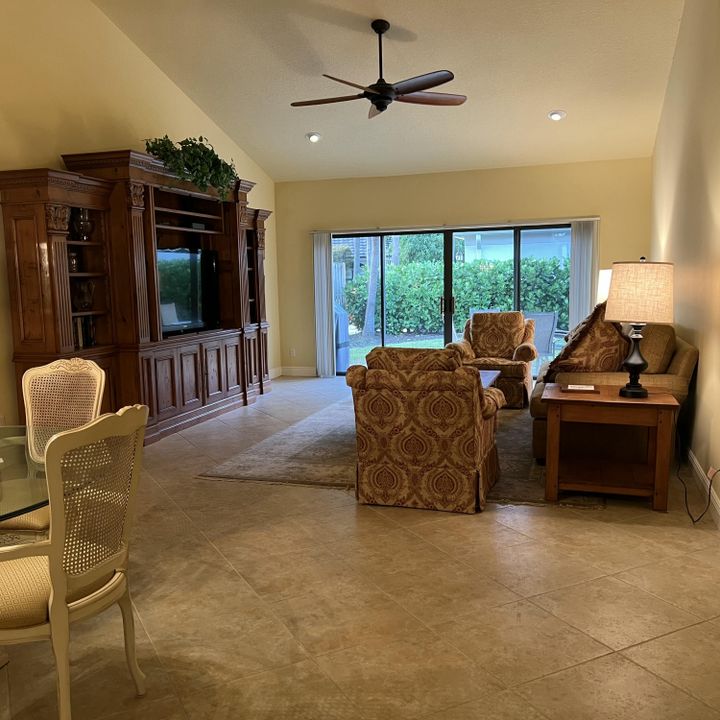 Active With Contract: $725,000 (2 beds, 2 baths, 2023 Square Feet)