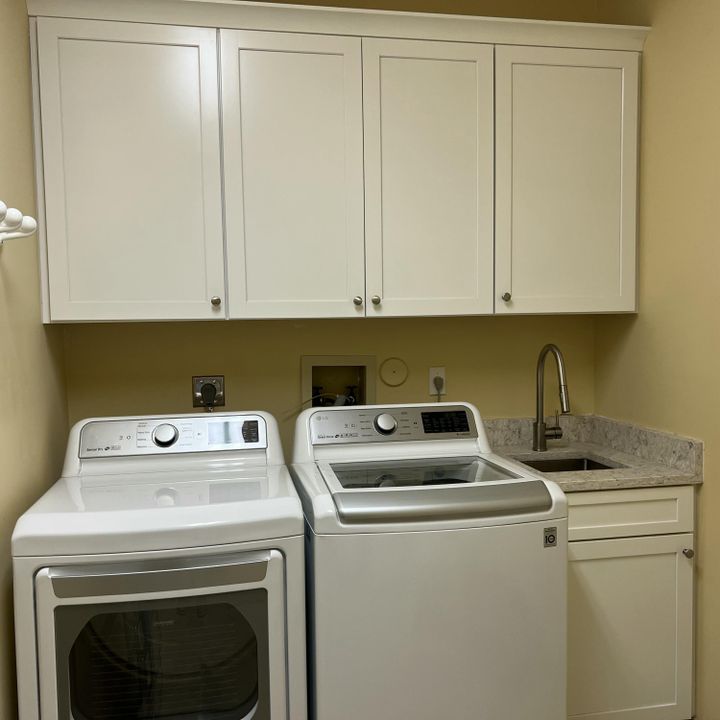 Active With Contract: $725,000 (2 beds, 2 baths, 2023 Square Feet)