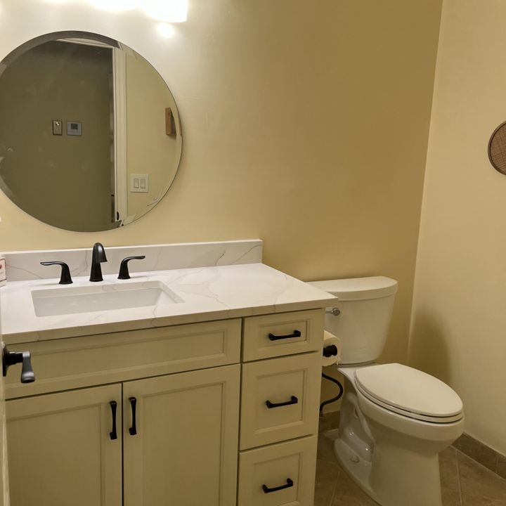 Active With Contract: $725,000 (2 beds, 2 baths, 2023 Square Feet)