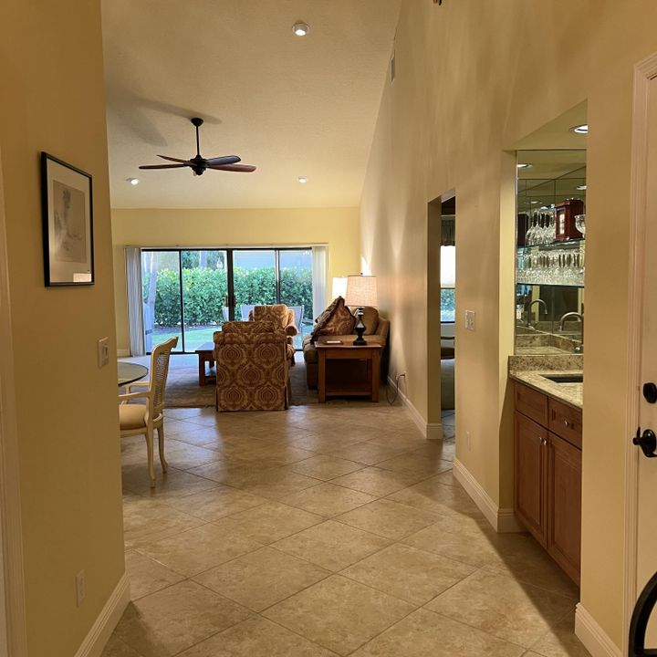 Active With Contract: $725,000 (2 beds, 2 baths, 2023 Square Feet)