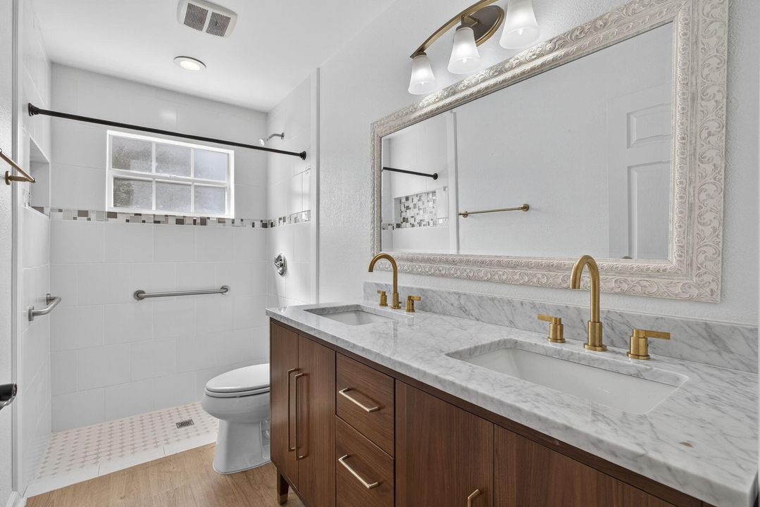 For Rent: $3,300 (3 beds, 2 baths, 2041 Square Feet)