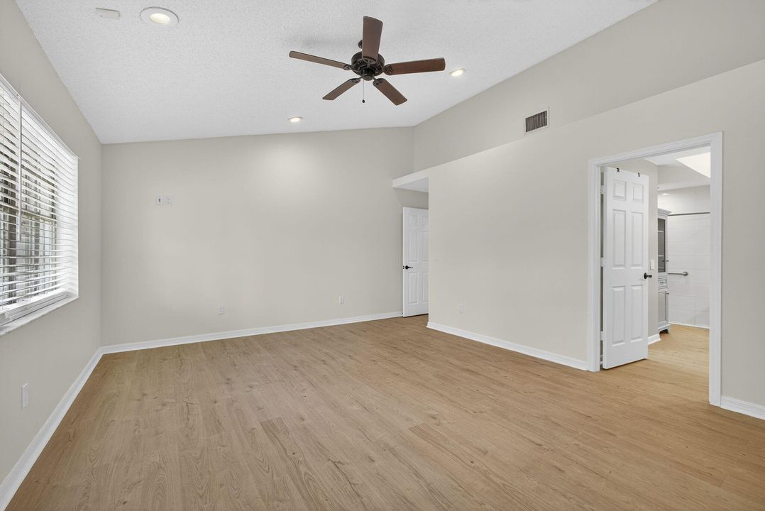 For Rent: $3,300 (3 beds, 2 baths, 2041 Square Feet)