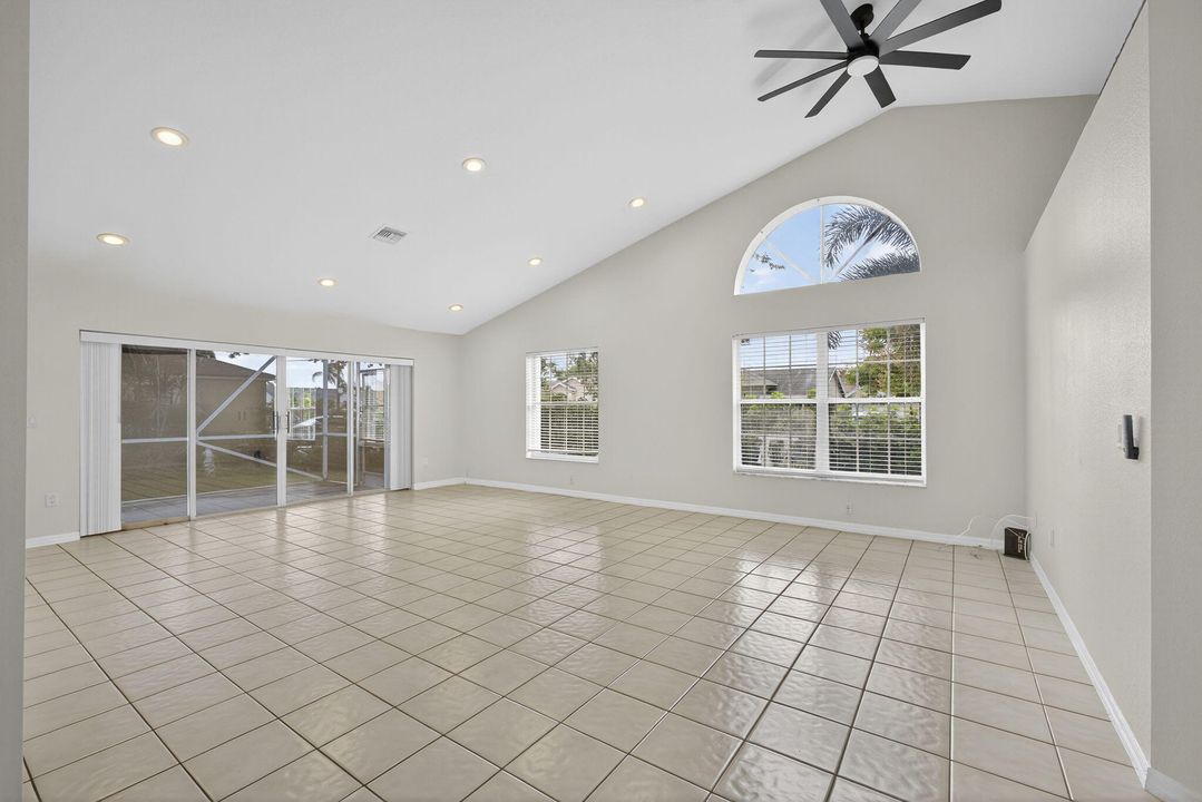 For Rent: $3,300 (3 beds, 2 baths, 2041 Square Feet)