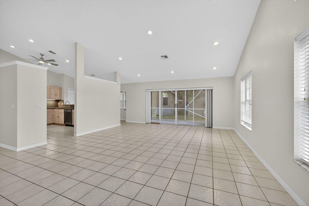 For Rent: $3,300 (3 beds, 2 baths, 2041 Square Feet)