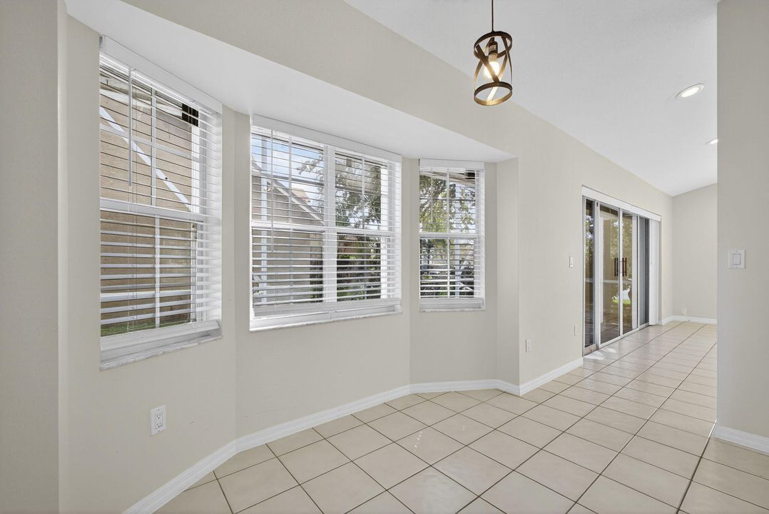 For Rent: $3,300 (3 beds, 2 baths, 2041 Square Feet)