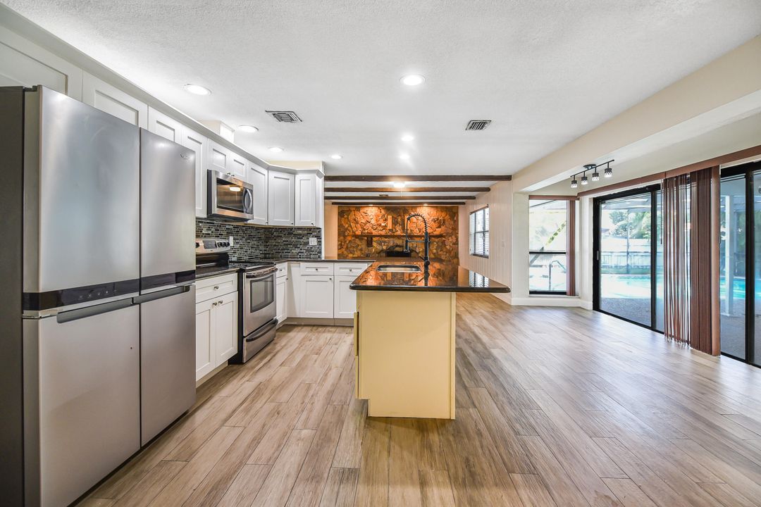 Active With Contract: $615,000 (3 beds, 2 baths, 2145 Square Feet)