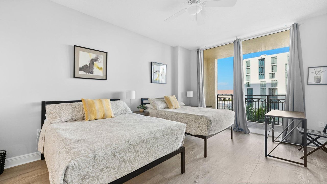 For Rent: $4,000 (2 beds, 2 baths, 1136 Square Feet)