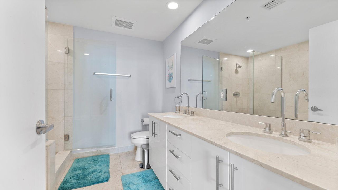 For Rent: $4,000 (2 beds, 2 baths, 1136 Square Feet)