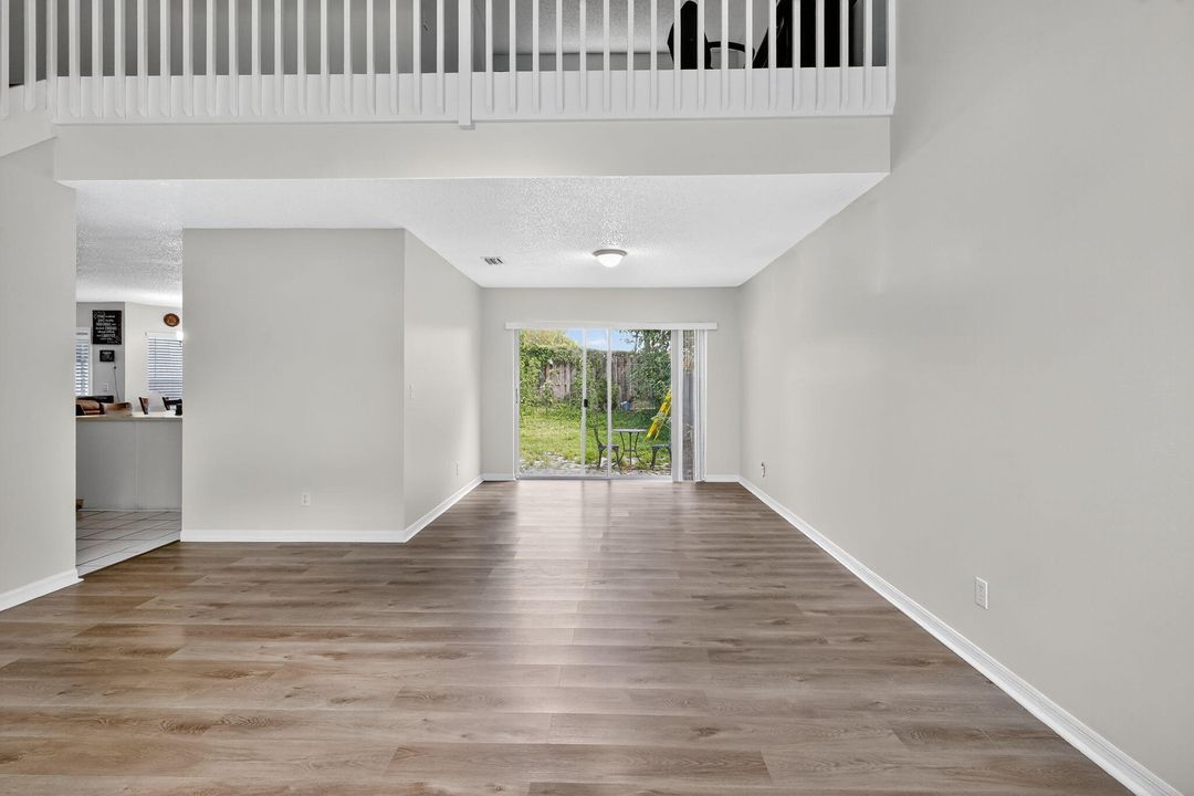 For Sale: $559,900 (3 beds, 2 baths, 2132 Square Feet)