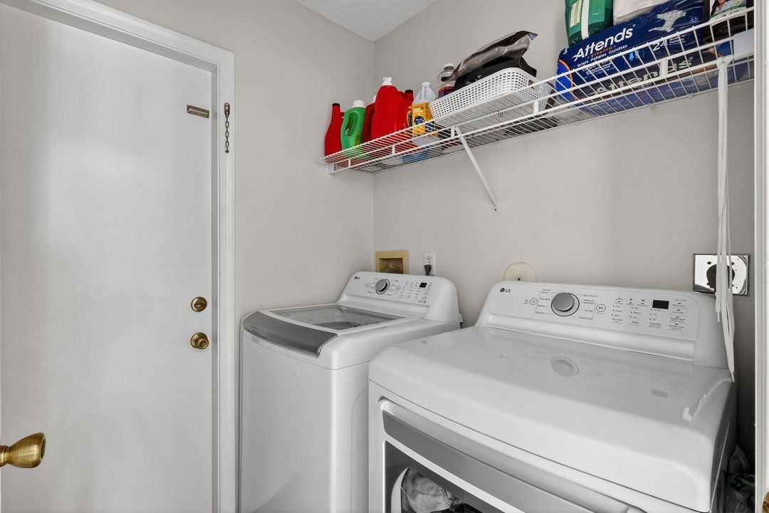 For Sale: $559,900 (3 beds, 2 baths, 2132 Square Feet)