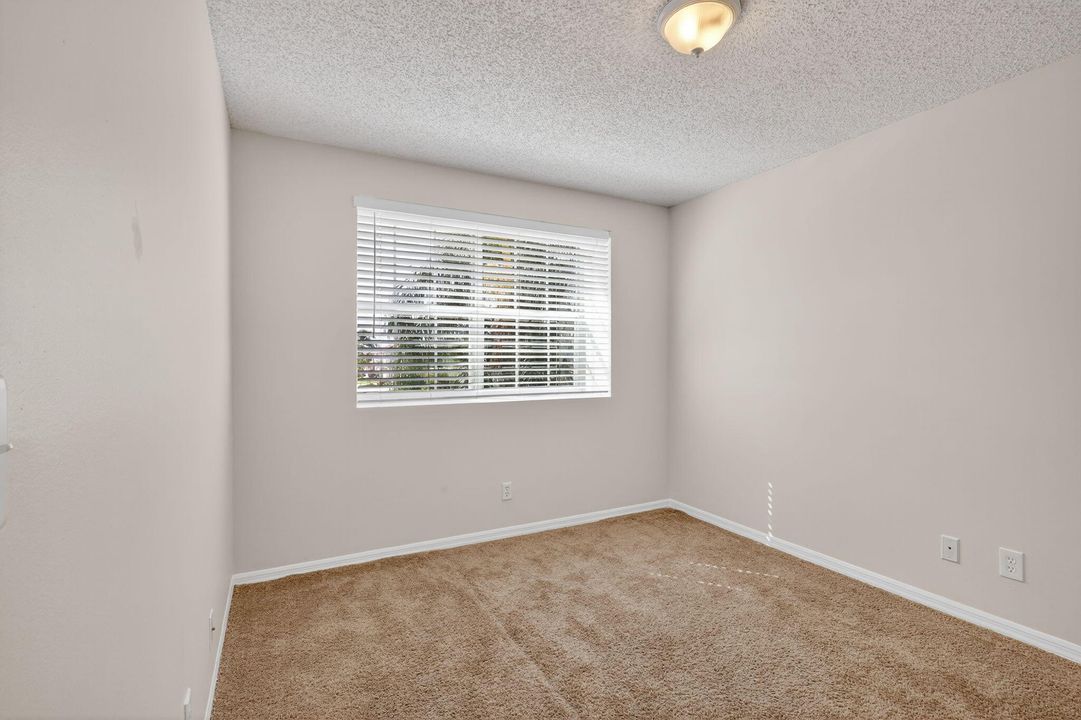 For Sale: $559,900 (3 beds, 2 baths, 2132 Square Feet)