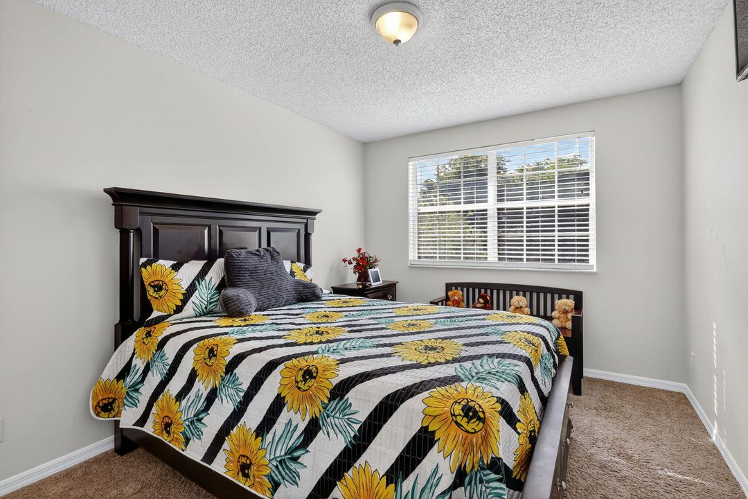 For Sale: $559,900 (3 beds, 2 baths, 2132 Square Feet)